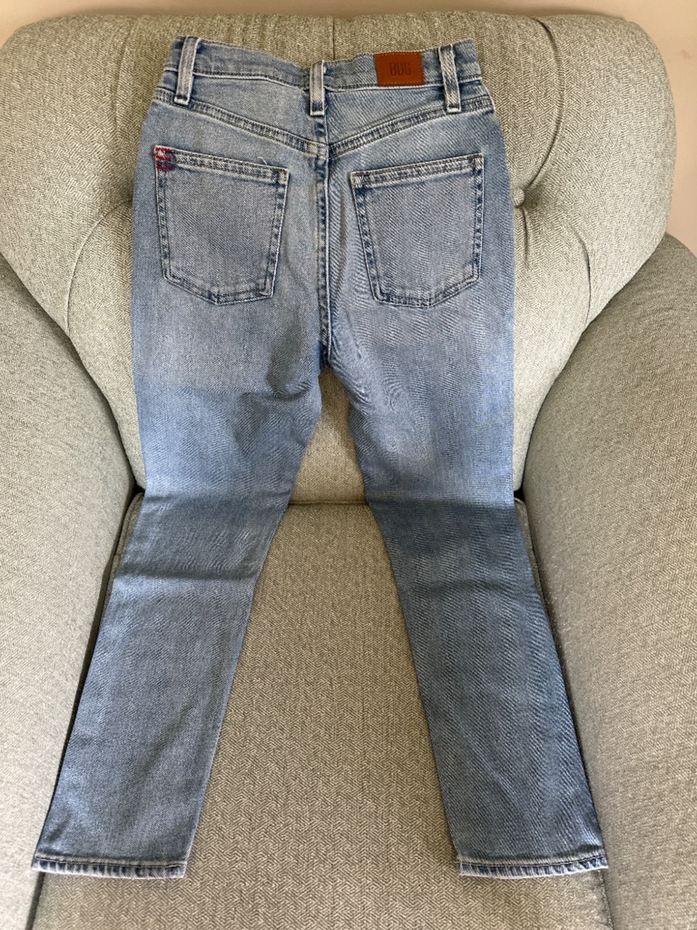 BDG Girlfriend High Rise Jeans - Picture 2 of 3